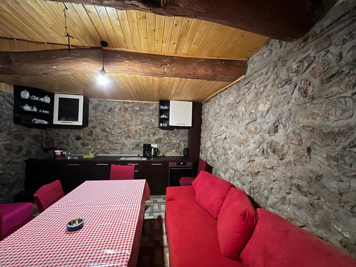 Цяла Ваканционна Къща- Florina Houses Hotell Goranovtsi Eksteriør bilde