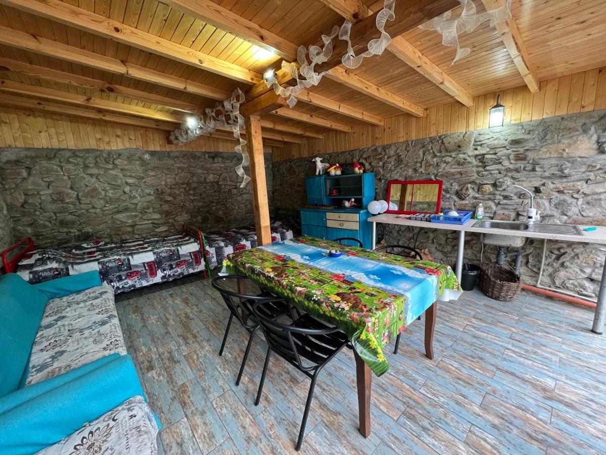 Цяла Ваканционна Къща- Florina Houses Hotell Goranovtsi Eksteriør bilde